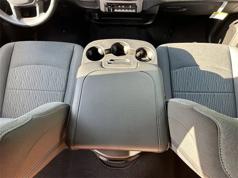 Used 2024 RAM 2500 Tradesman w/ Chrome Appearance Group image 16