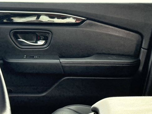 Certified 2025 Honda Pilot EX-L image 24
