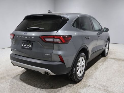 Used 2025 Ford Escape Active image 2