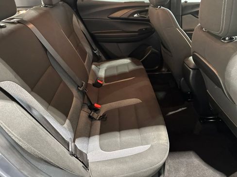 Used 2022 Chevrolet TrailBlazer LT AWD/4WD image 19