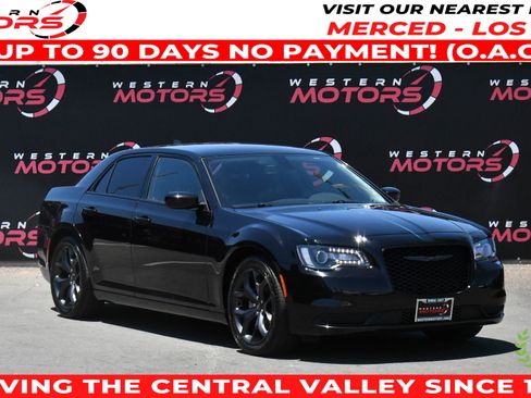 Used 2021 Chrysler 300 Touring w/ Sport Appearance Package RWD image 1