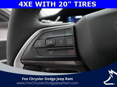 Used 2023 Jeep Grand Cherokee 4WD 4xe image 18