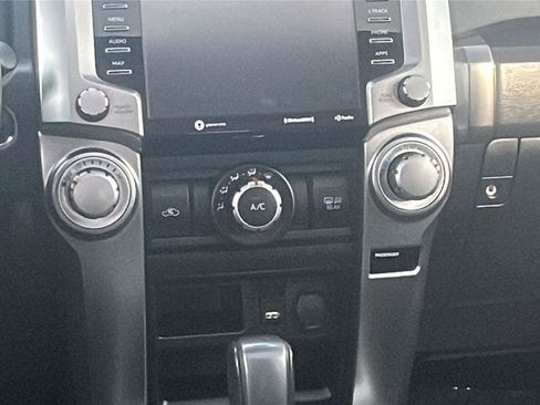Used 2022 Toyota 4Runner SR5 Premium w/ Moonroof Package image 19