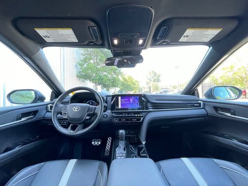 Used 2025 Toyota Camry SE FWD image 28