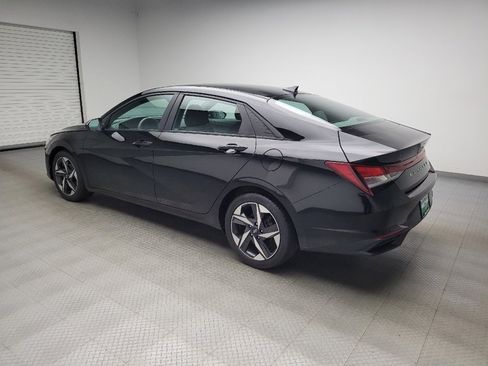 Used 2023 Hyundai Elantra SEL w/ Convenience Package FWD image 3