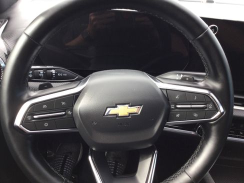 Used 2026 Chevrolet Equinox LT FWD image 17