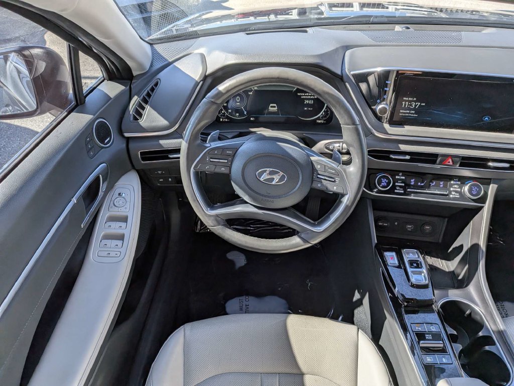 Used 2023 Hyundai Sonata Limited w/ Preferred Accessory Package FWD image 12