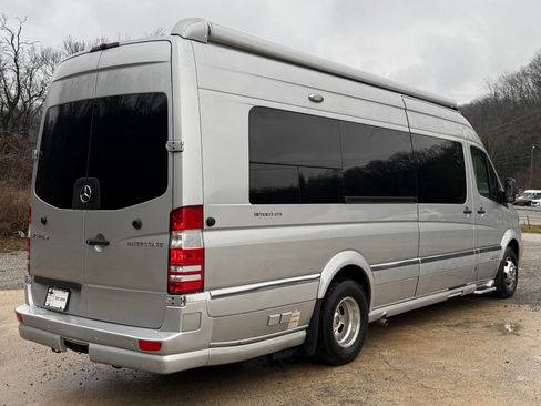 Used 2017 Mercedes-Benz Sprinter 3500 image 3