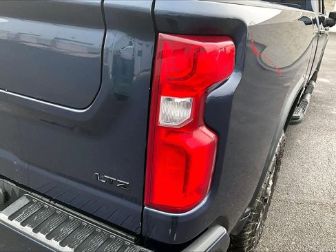 Used 2022 Chevrolet Silverado 3500 LTZ w/ LTZ Plus Package image 32