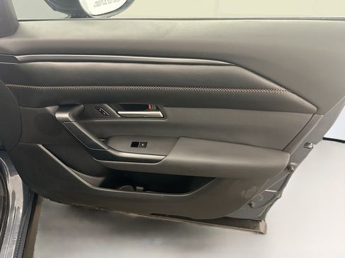 Used 2025 MAZDA CX-50 AWD 2.5 Hybrid w/ Premium Pkg image 34