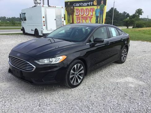Used 2019 Ford Fusion SE AWD/4WD image 7