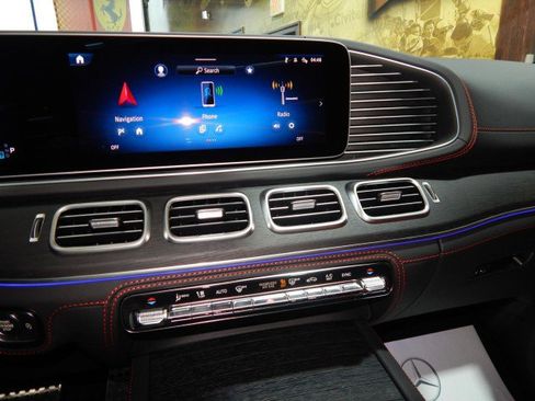 Used 2024 Mercedes-Benz GLE 53 AMG GLE 53 AMG image 34