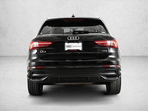 Used 2022 Audi Q3 2.0T Premium Plus image 7