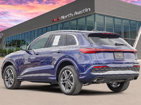 Used 2025 Audi Q5 Premium w/ Convenience Package AWD/4WD image 6