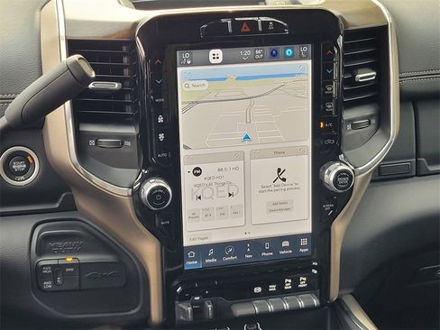 Used 2024 RAM 2500 Laramie image 14