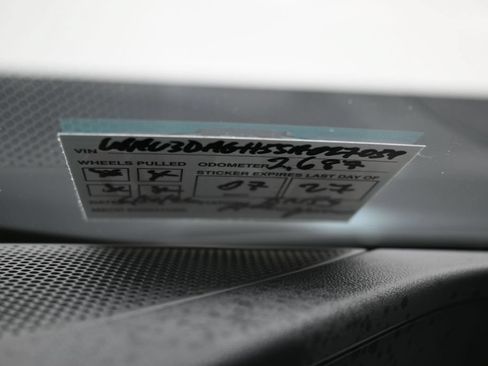 Used 2025 Audi A6 e-tron Prestige AWD/4WD image 10