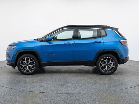 Used 2025 Jeep Compass Limited AWD/4WD image 5