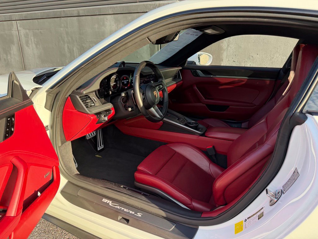 Certified 2020 Porsche 911 Carrera S RWD image 4