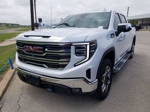 New 2026 GMC Sierra 1500 SLT AWD/4WD image 2