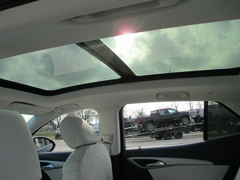 New 2026 Buick Envision Avenir image 11