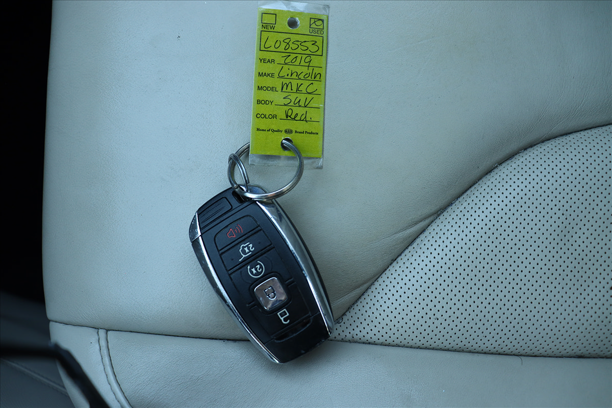 Used 2019 Lincoln MKC Select w/ Select Plus Package FWD image 42