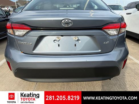 Used 2025 Toyota Corolla LE FWD image 4