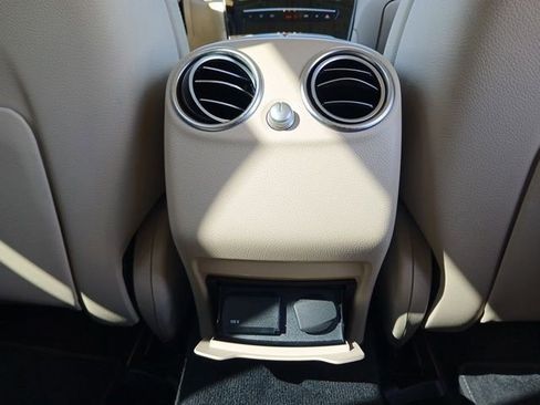 Used 2020 Mercedes-Benz GLC 300 image 14