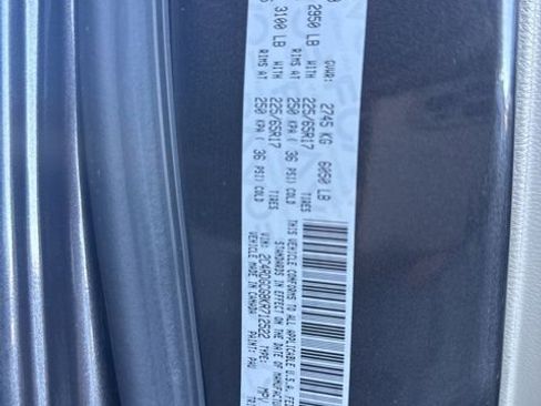 Used 2019 Dodge Grand Caravan SXT image 8