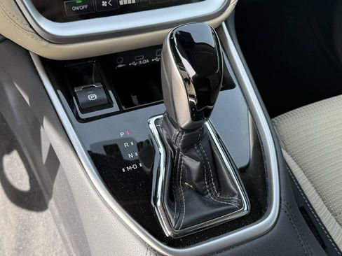 Used 2024 Subaru Outback Premium image 19