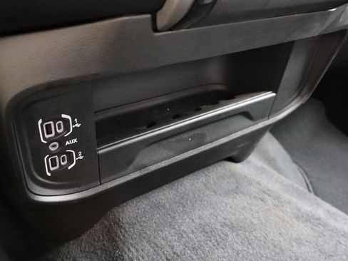 Used 2025 RAM 2500 Big Horn image 28