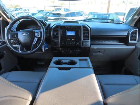 Used 2022 Ford F550 XL w/ Power Equipment Group image 13