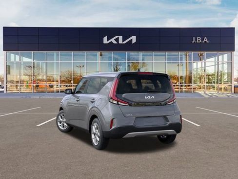 New 2025 Kia Soul LX image 4