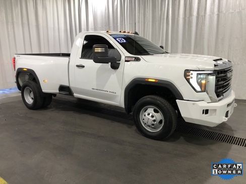 Used 2025 GMC Sierra 3500 Pro image 2
