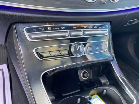 Used 2017 Mercedes-Benz E 300 E 300 image 9
