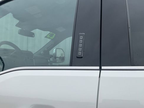 Used 2023 Ford F350 Lariat w/ Lariat Ultimate Package image 8