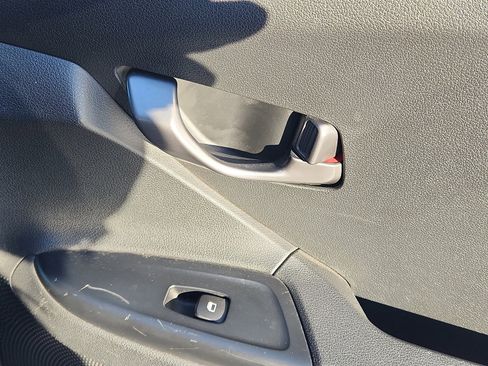 Used 2019 Hyundai Veloster 2.0 image 28