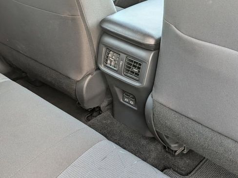 Used 2025 Toyota RAV4 XLE image 30