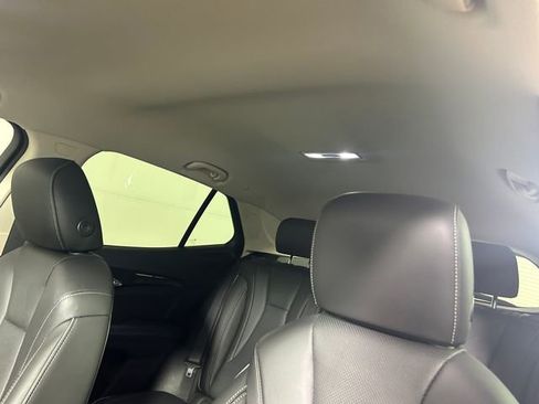 Used 2023 Buick Envision Essence image 13