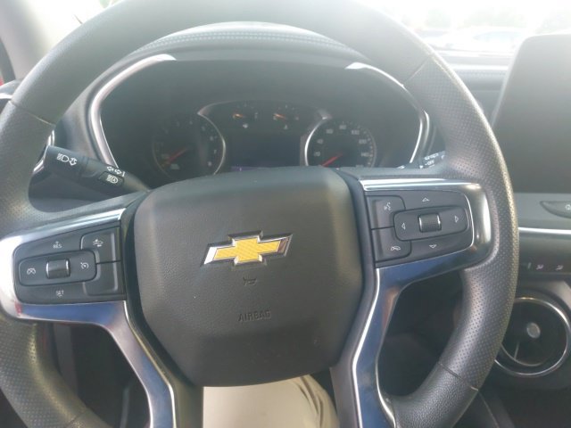 Used 2023 Chevrolet Blazer LT FWD image 12