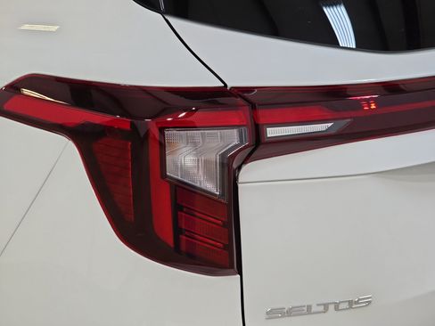 Used 2026 Kia Seltos EX w/ EX Sunroof Package FWD image 30