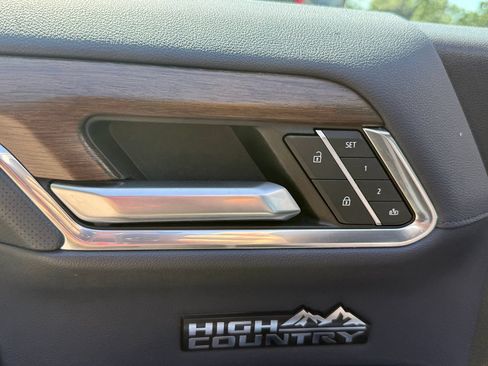 Certified 2023 Chevrolet Silverado 1500 High Country w/ High Country Premium Package AWD/4WD image 14