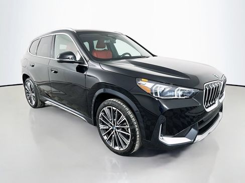 Used 2025 BMW X1 xDrive28i w/ Convenience Package AWD/4WD image 3
