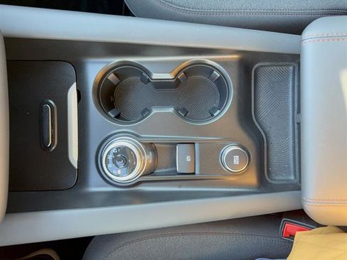 Used 2025 Ford Explorer Active image 14