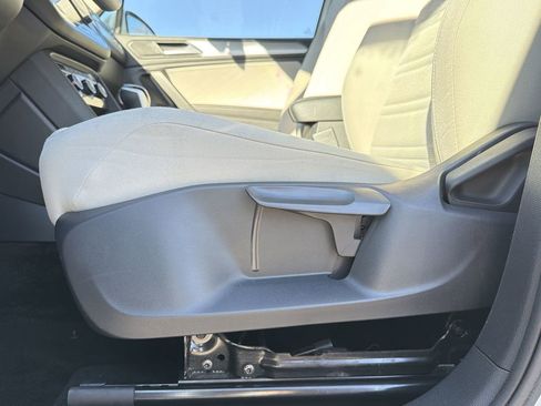 Used 2023 Volkswagen Tiguan S image 25