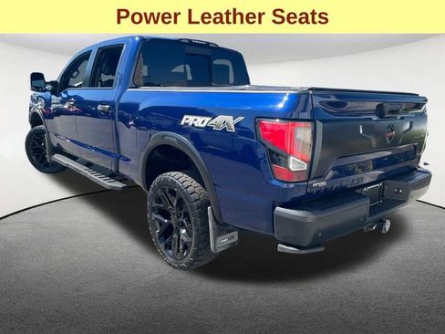 Used 2021 Nissan Titan PRO-4X w/ Pro-4x Convenience Package image 9