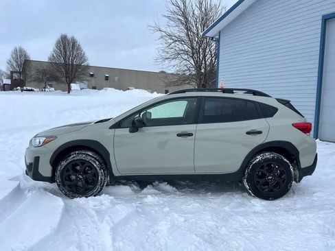 Used 2023 Subaru Crosstrek 2.0i Premium w/ Special Edition image 3