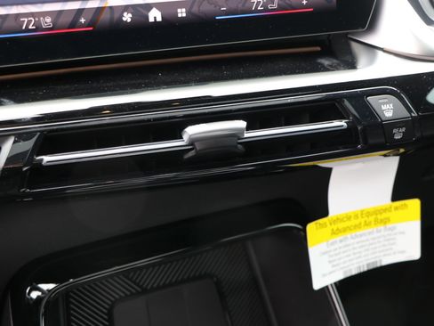 Certified 2025 BMW X1 xDrive28i w/ Convenience Package image 23