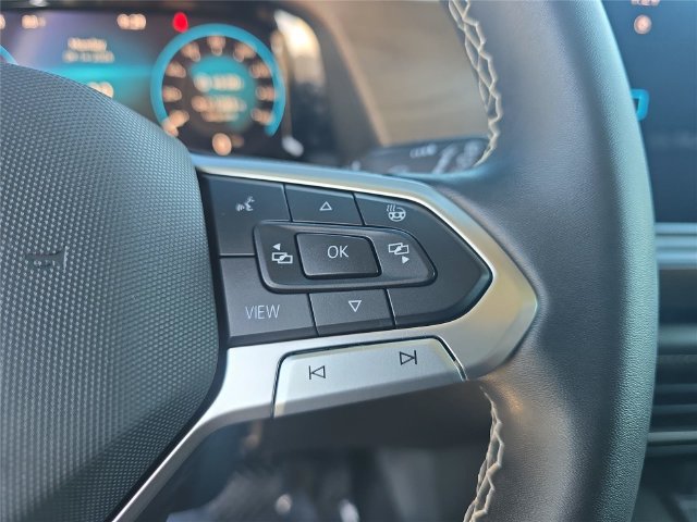 Used 2024 Volkswagen Atlas SE w/ Panoramic Sunroof Package FWD image 24