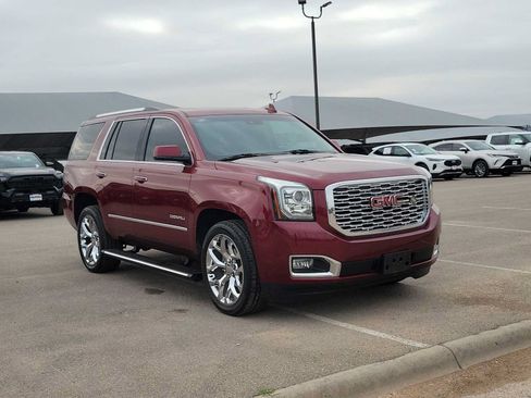 Used 2019 GMC Yukon Denali w/ Denali Ultimate Package RWD image 2