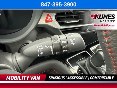 Used 2025 Toyota Sienna XSE w/ XSE Plus Package AWD/4WD image 35